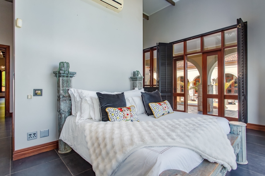 5 Bedroom Property for Sale in Winelands Western Cape